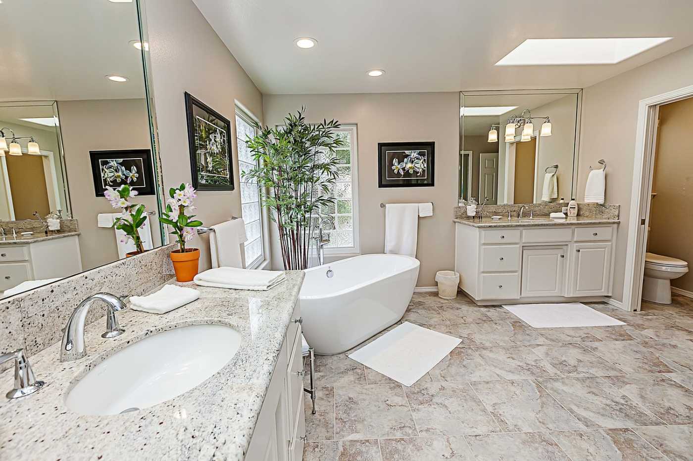 Bath Remodeling Showrooms Near Me - Fineline Kitchens Inc.