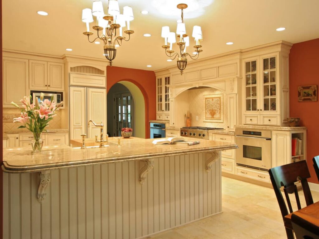 Cream Colored Kitchen Cabinet Ideas 8